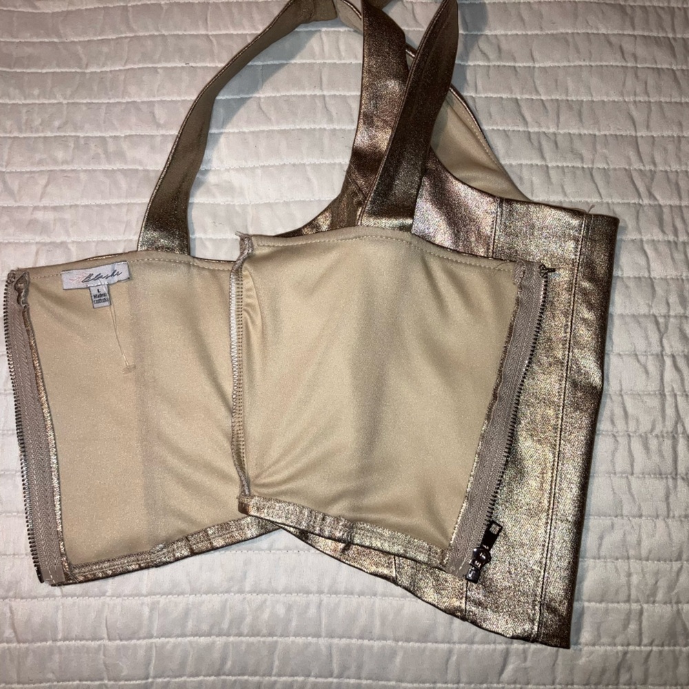 Metallic Gold Top - Picture 3 of 5